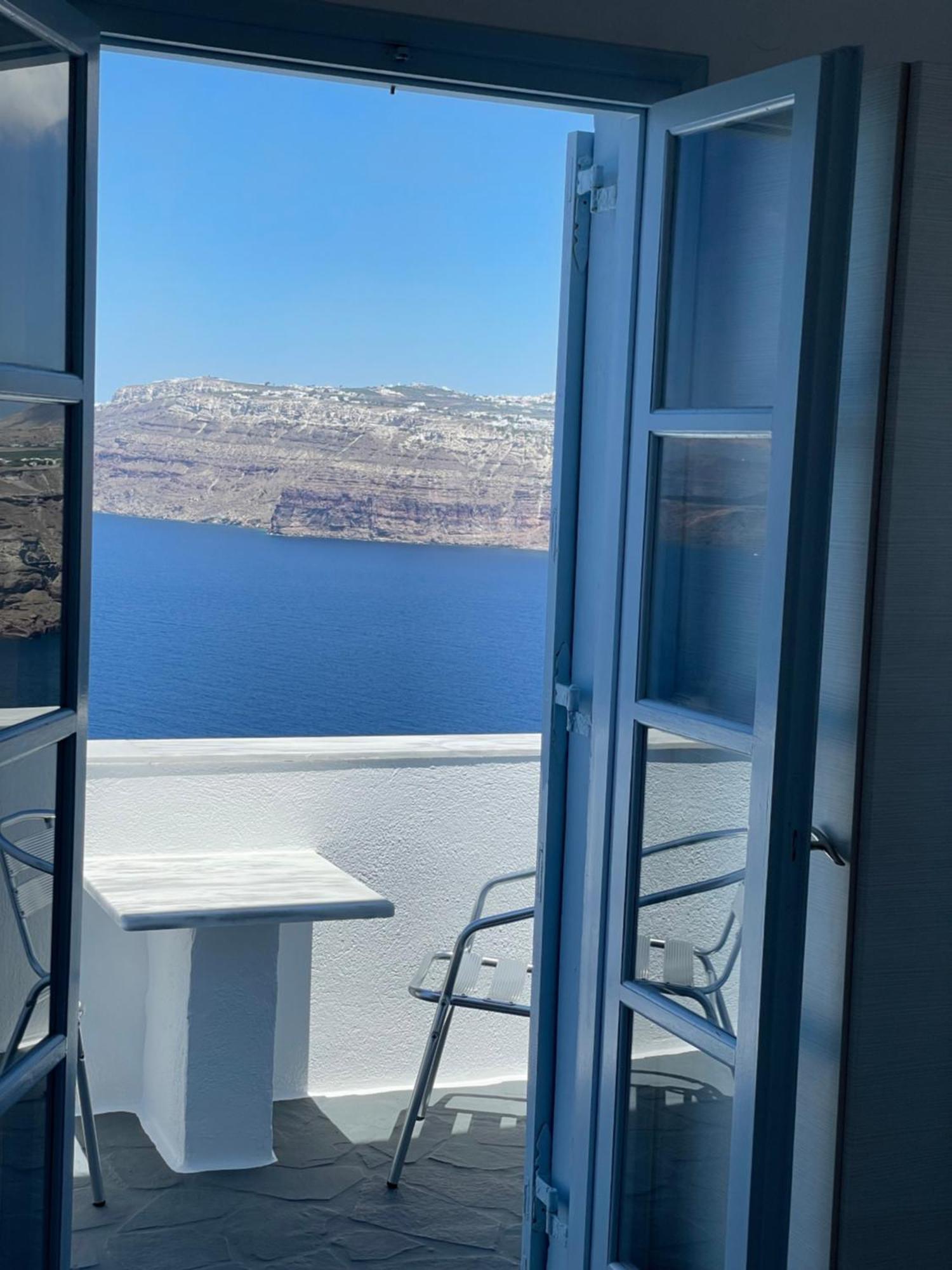 Blu Rooms Akrotírion Eksteriør bilde